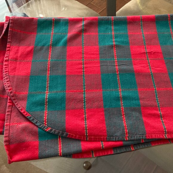 Hand Woven  Thick Fabric Christmas Holiday Tablecloth Red Green Gold Metallic - Picture 5 of 5
